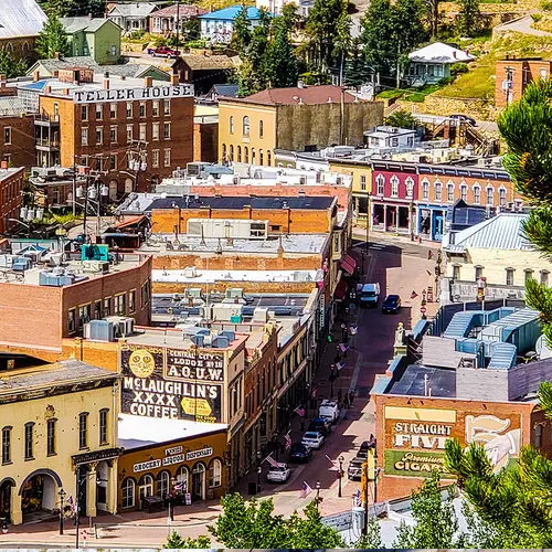 Highlands Ranch to vail shuttle​