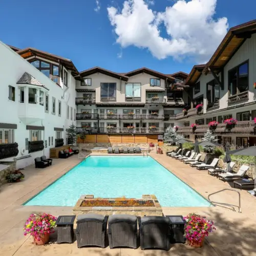 denver airport shuttle​ to Lodge at Vail